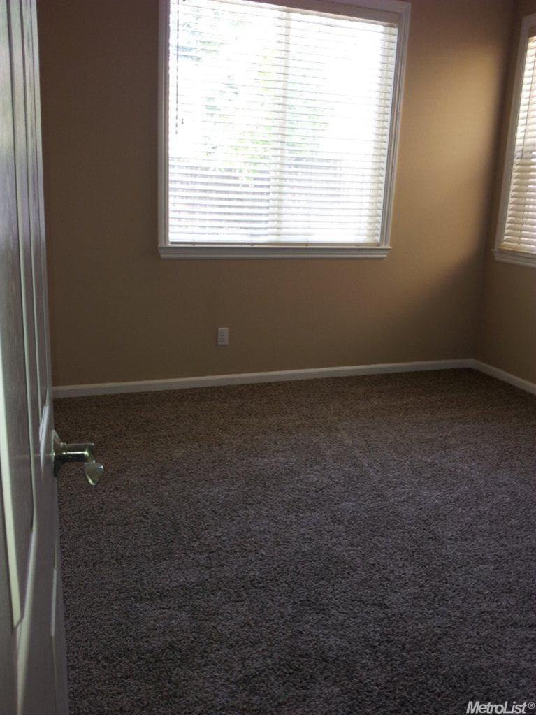 3105 Knightsbridge Dr, Modesto, CA 95355 photo 3