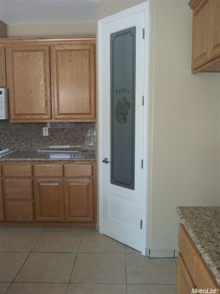 3105 Knightsbridge Dr, Modesto, CA 95355 photo 17