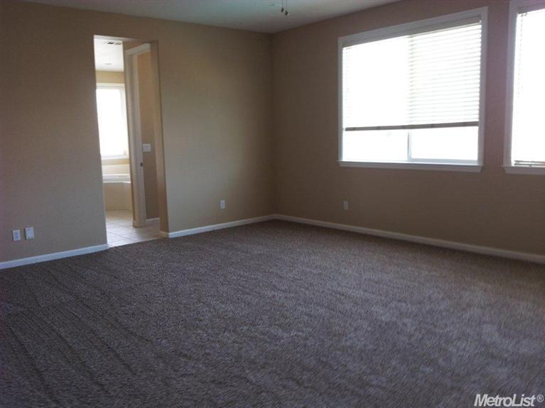 3105 Knightsbridge Dr, Modesto, CA 95355 photo 12