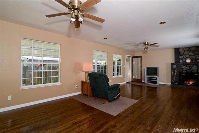 3207 Candace St, Carmichael, CA 95608 photo 7