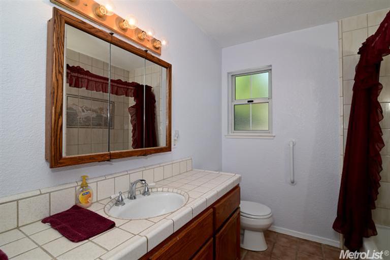 3207 Candace St, Carmichael, CA 95608 photo 19