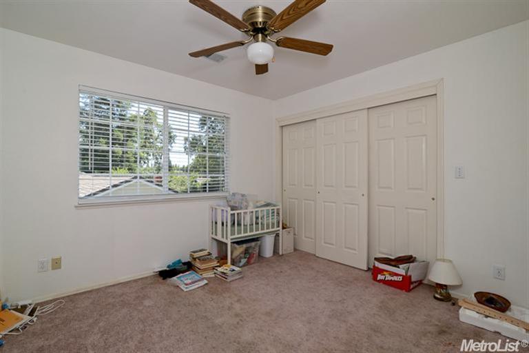 3207 Candace St, Carmichael, CA 95608 photo 13