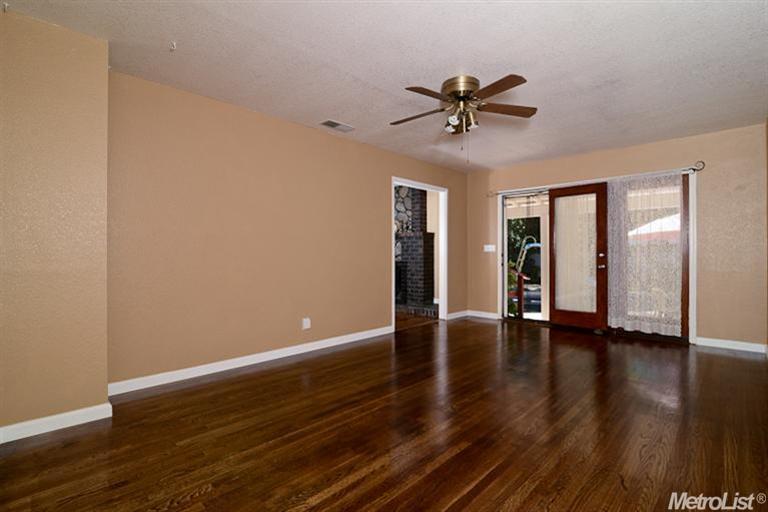 3207 Candace St, Carmichael, CA 95608 photo 9