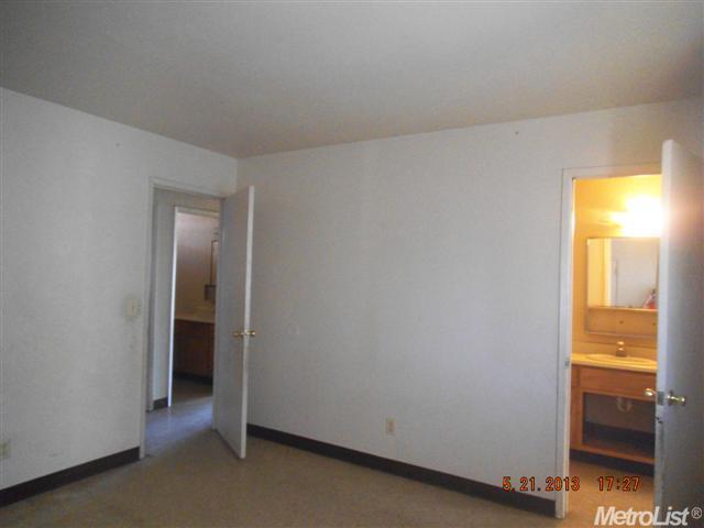 225 E 9th St, Merced, CA 95341 photo 10