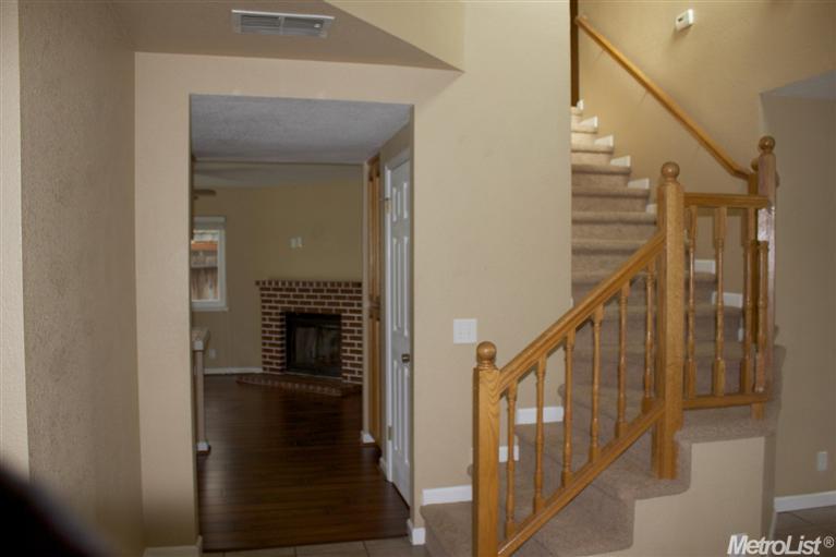8321 Benjamin Dr, Antelope, CA 95843 photo 7