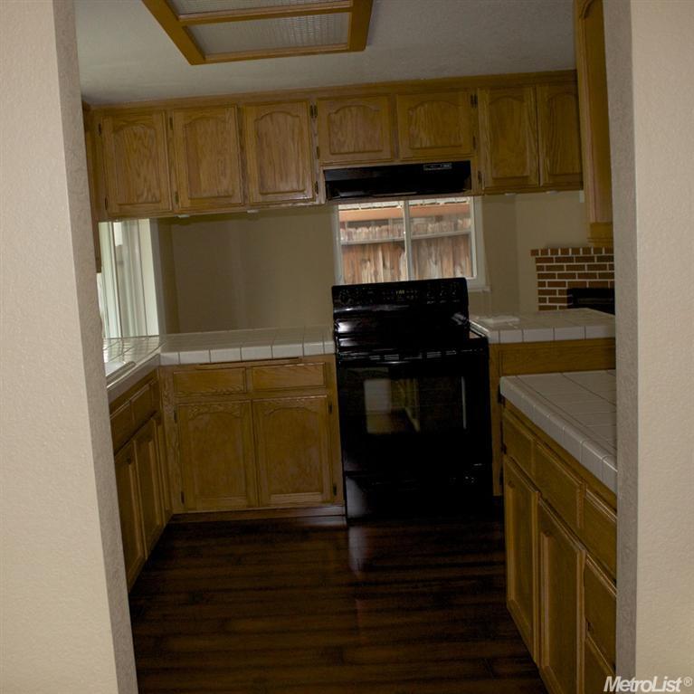 8321 Benjamin Dr, Antelope, CA 95843 photo 6