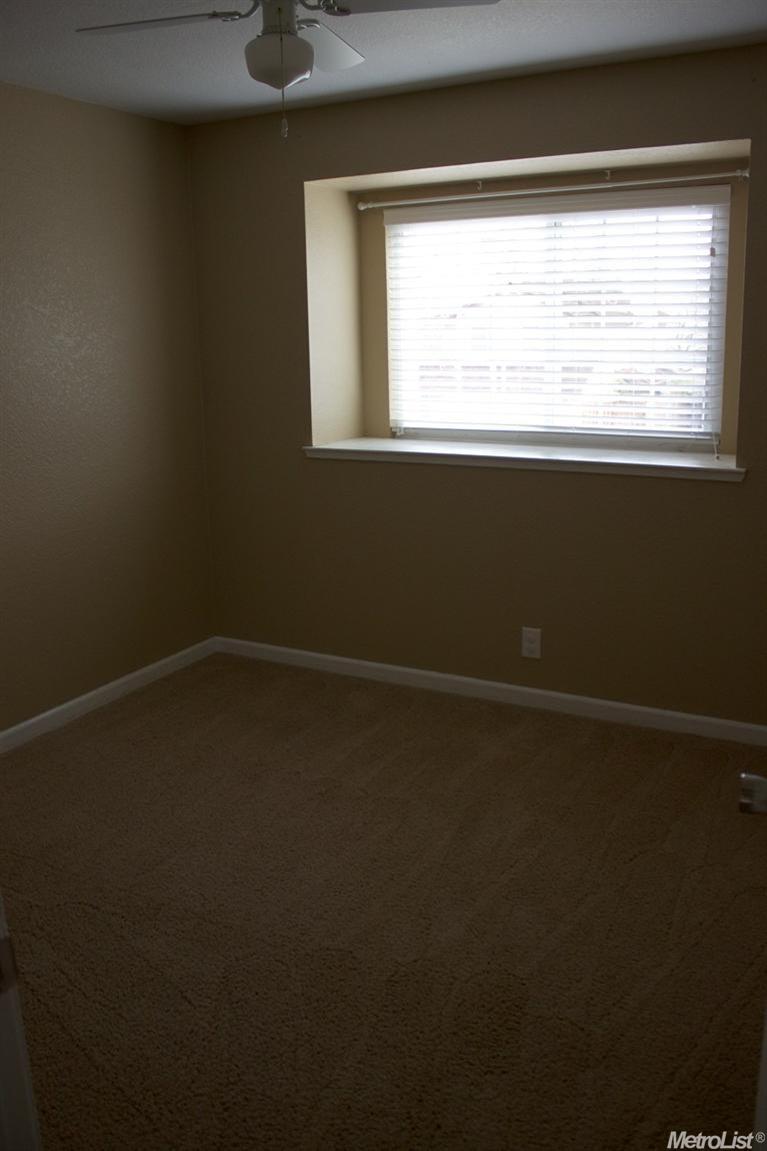 8321 Benjamin Dr, Antelope, CA 95843 photo 17