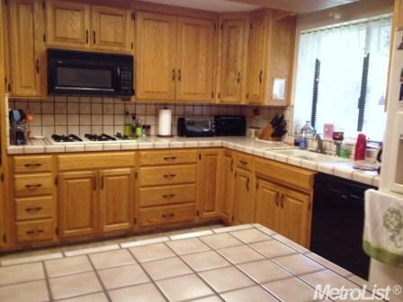 1054 Georgeann Pl, Ripon, CA 95366 photo 3