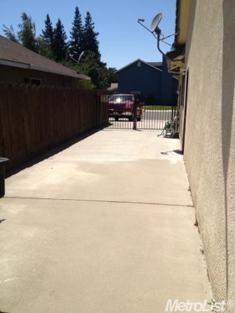 1054 Georgeann Pl, Ripon, CA 95366 photo 7