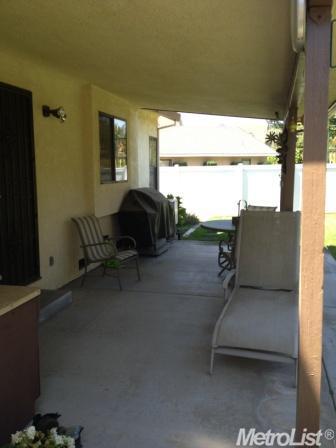 1054 Georgeann Pl, Ripon, CA 95366 photo 8