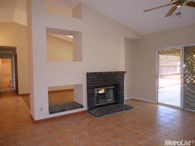 1509 Hito Dr, Patterson, CA 95363 photo 5