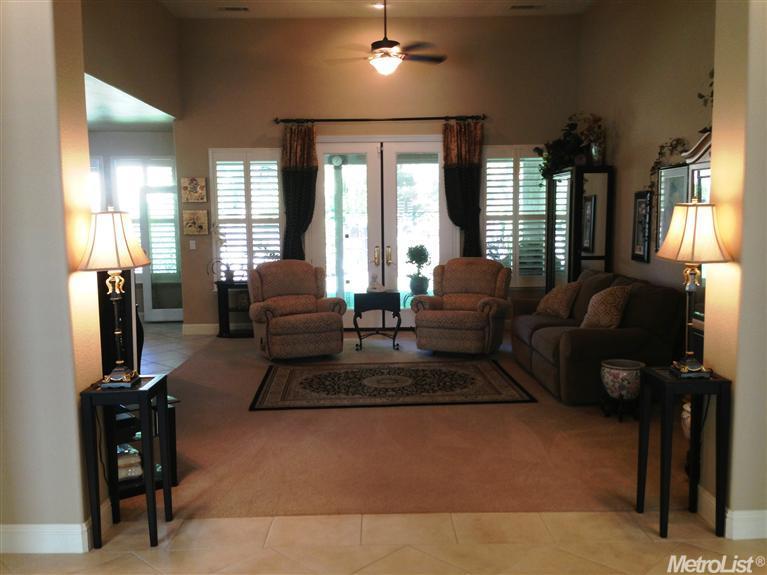 1027 John Roos Ave, Ripon, CA 95366 photo 2