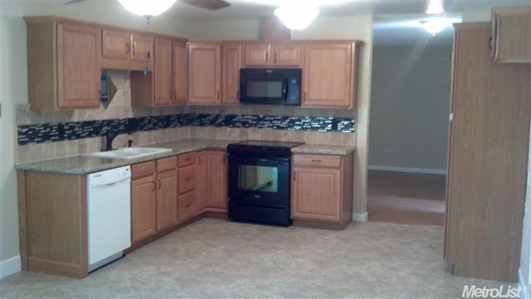 4013 Cornfield Ct, Modesto, CA 95356 photo 4