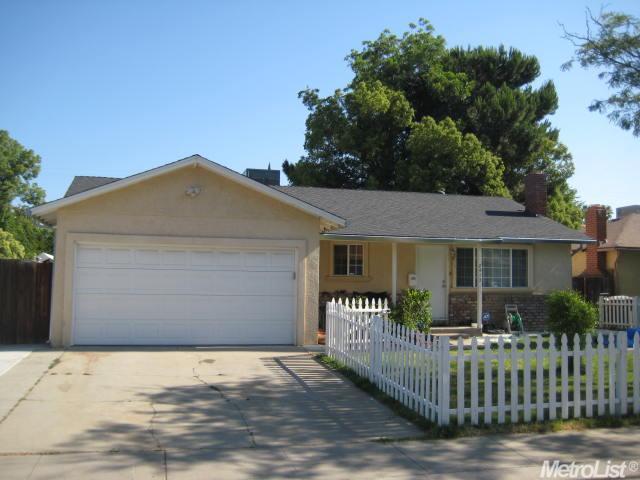 2413 Eicher Ave, Modesto, CA 95350 photo 2