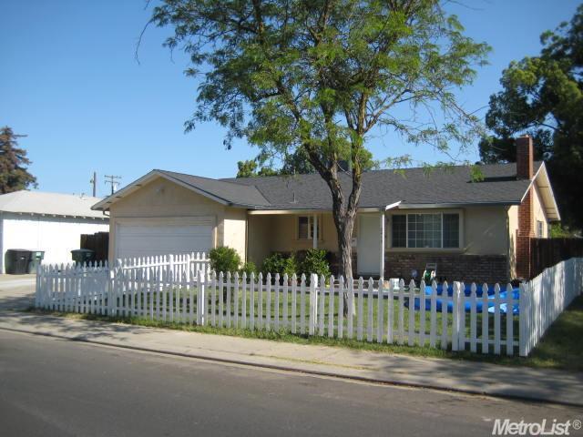 2413 Eicher Ave, Modesto, CA 95350 photo 1