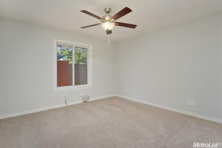1021 Harrington Way, Carmichael, CA 95608 photo 12