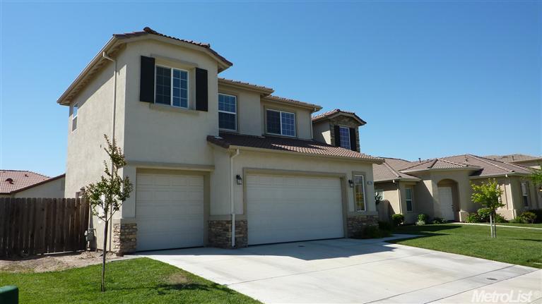 2168 Gibralter Dr, Manteca, CA 95337 photo 2