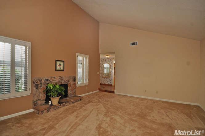 132 Otta Dr, Lodi, CA 95240 photo 3