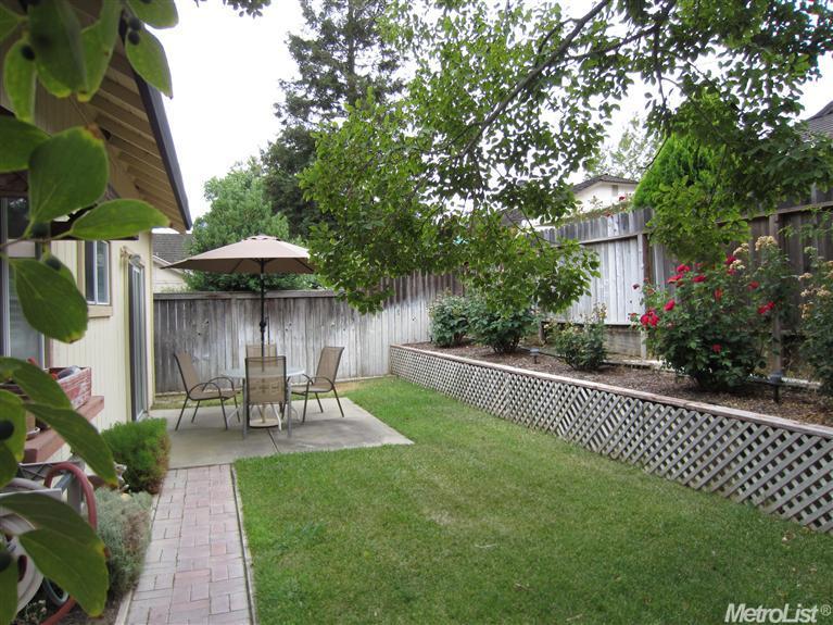 8149 Otium Ct, Antelope, CA 95843 photo 17