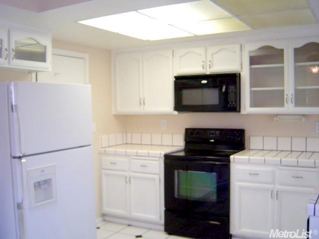 1907 W Kavanagh Ave, Tracy, CA 95376 photo 8
