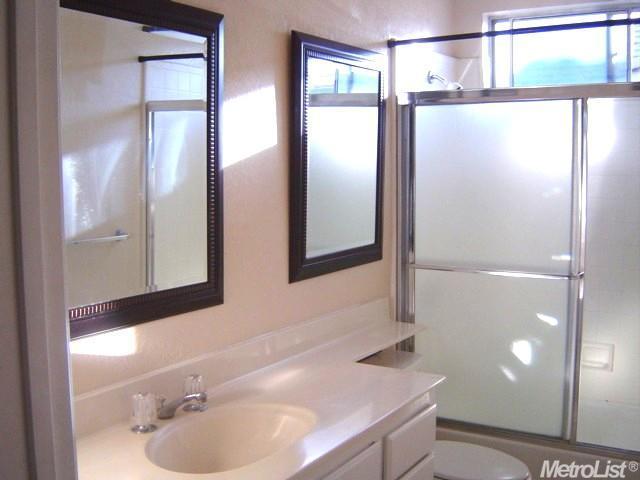 1907 W Kavanagh Ave, Tracy, CA 95376 photo 11
