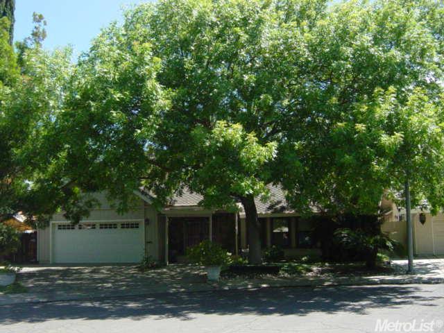 322 Elise Ct, Modesto, CA 95350 photo 1