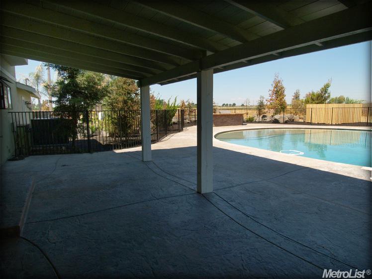 1718 Albers Rd, Modesto, CA 95357 photo 22