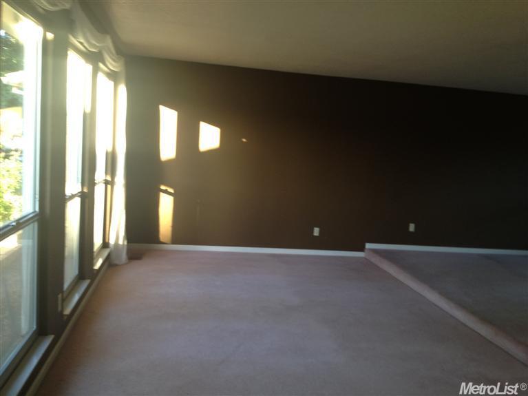 2716 Stoneridge Dr, Modesto, CA 95355 photo 2