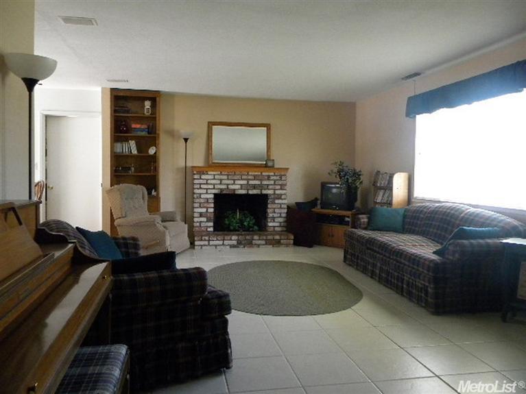 700 Georgetown Ave, Turlock, CA 95382 photo 12