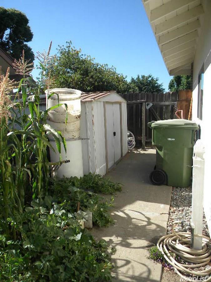 700 Georgetown Ave, Turlock, CA 95382 photo 16