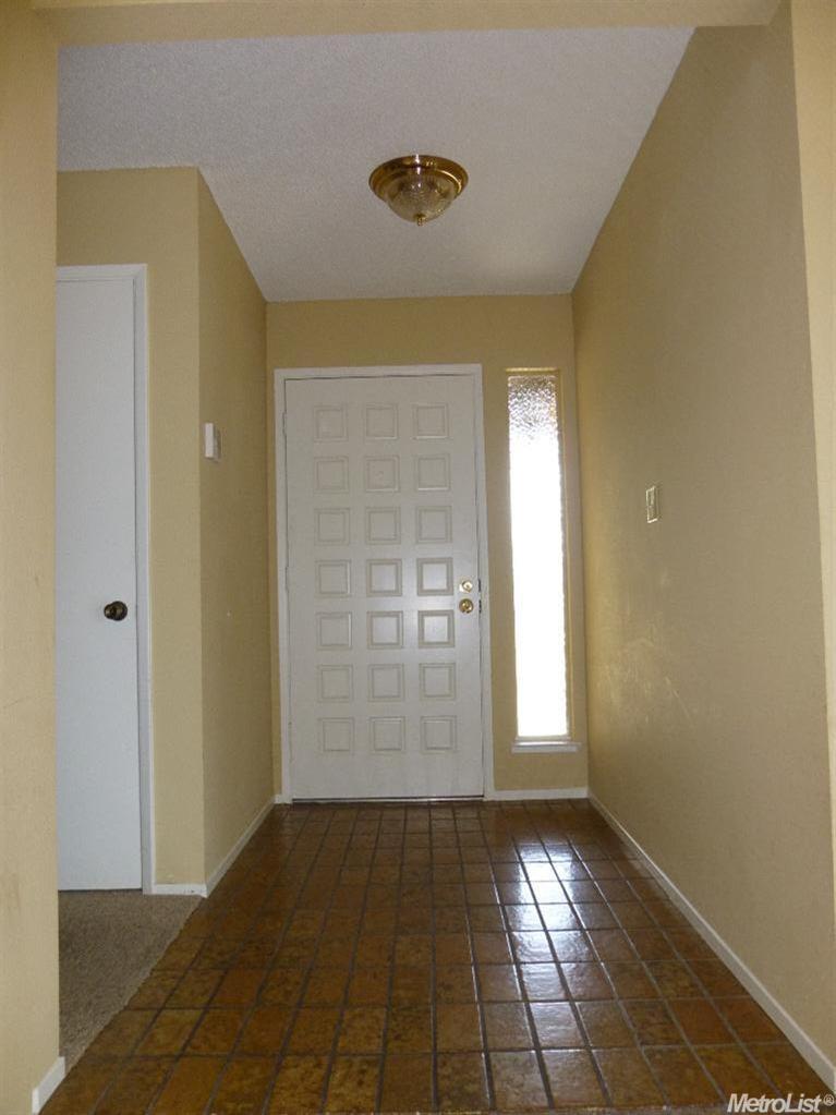 1429 Floyd Ave, Modesto, CA 95355 photo 2