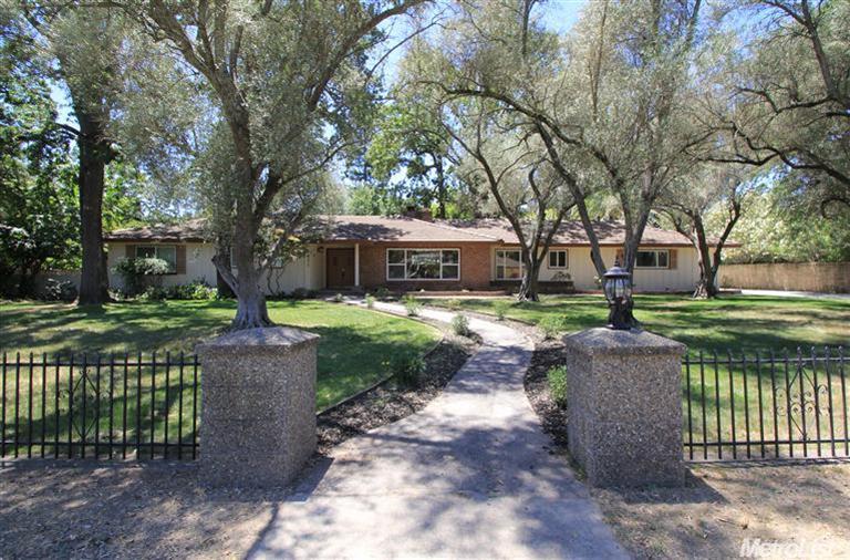 1631 Day Dr, Carmichael, CA 95608 photo 1