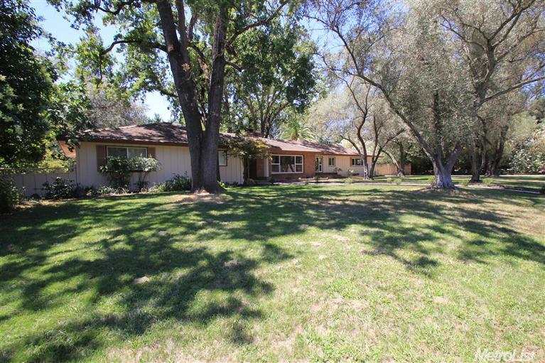 1631 Day Dr, Carmichael, CA 95608 photo 2