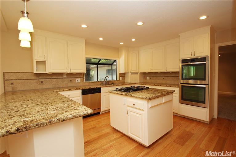 1631 Day Dr, Carmichael, CA 95608 photo 9