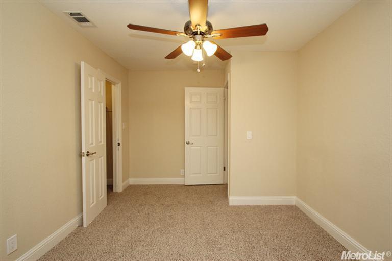 1631 Day Dr, Carmichael, CA 95608 photo 14