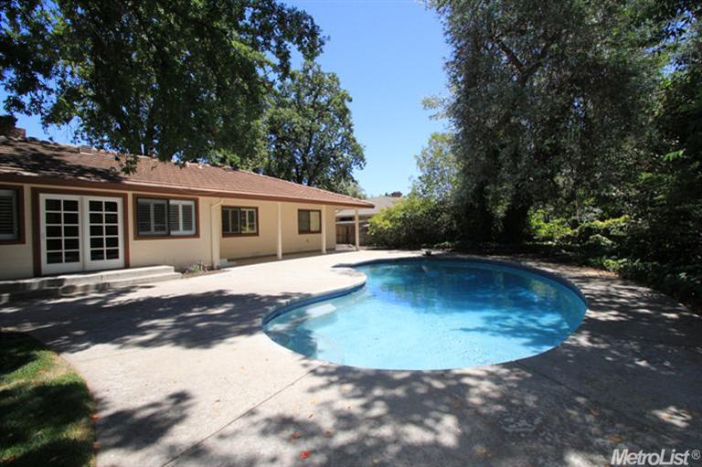 1631 Day Dr, Carmichael, CA 95608 photo 23