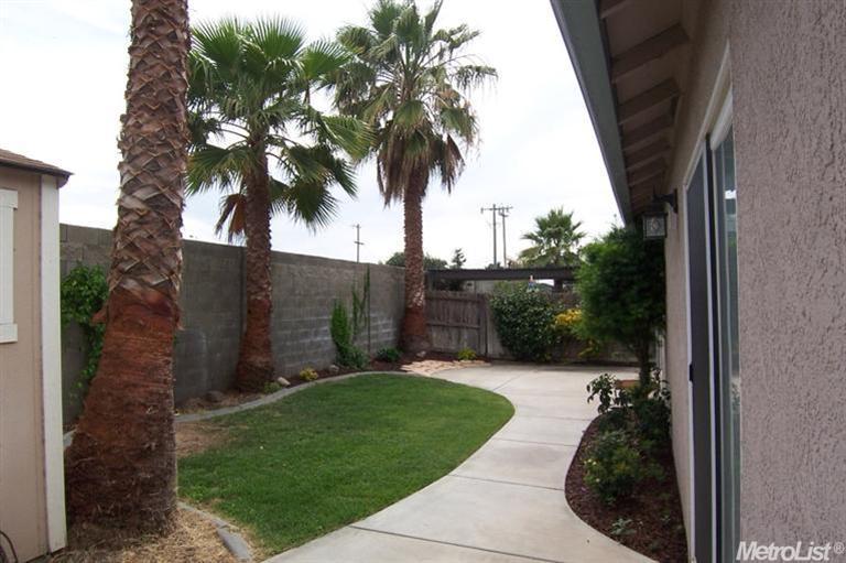1092 Norman Dr, Manteca, CA 95336 photo 18