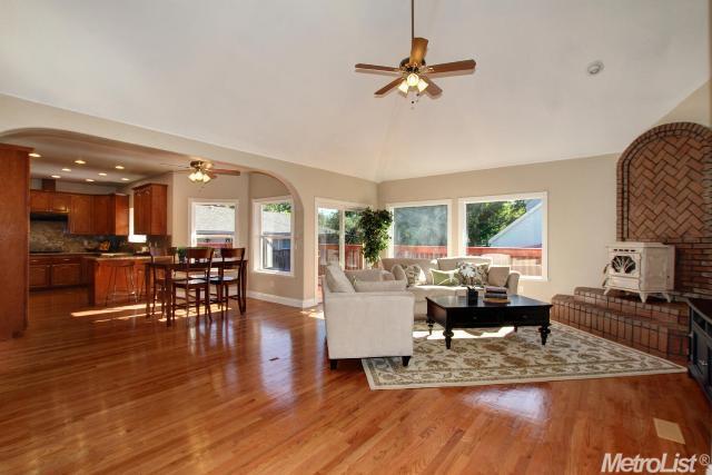 2930 Whitewood Dr, Carmichael, CA 95608 photo 5
