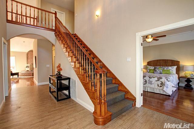 2930 Whitewood Dr, Carmichael, CA 95608 photo 4