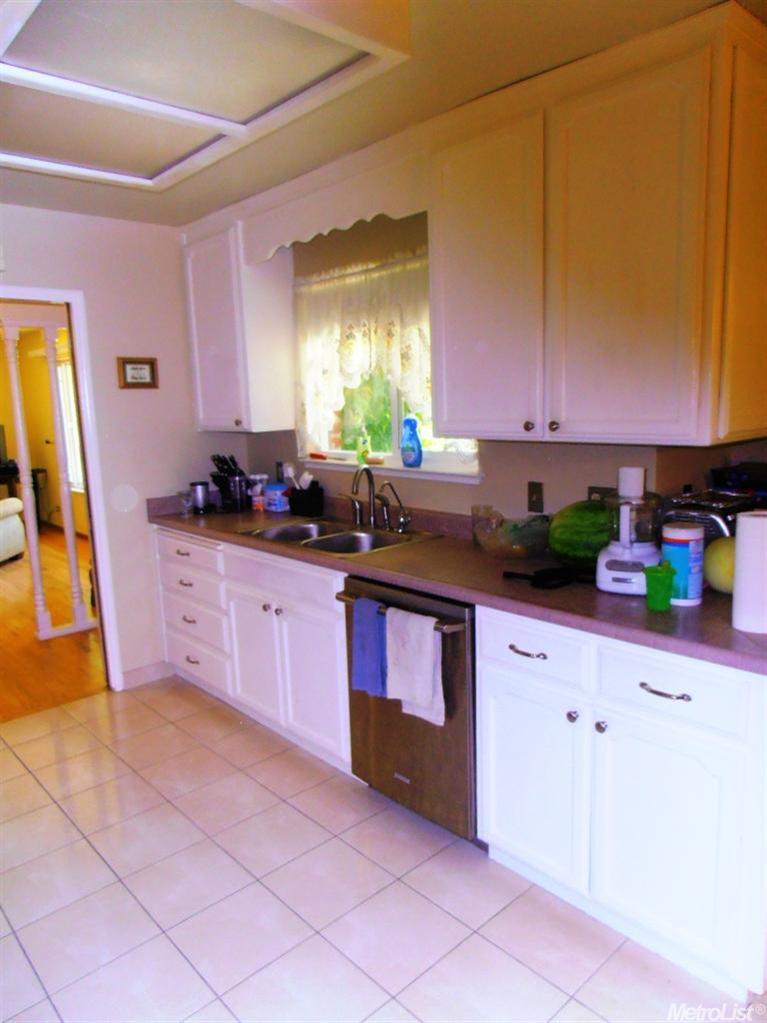 10095 E Louise Ave, Manteca, CA 95336 photo 5