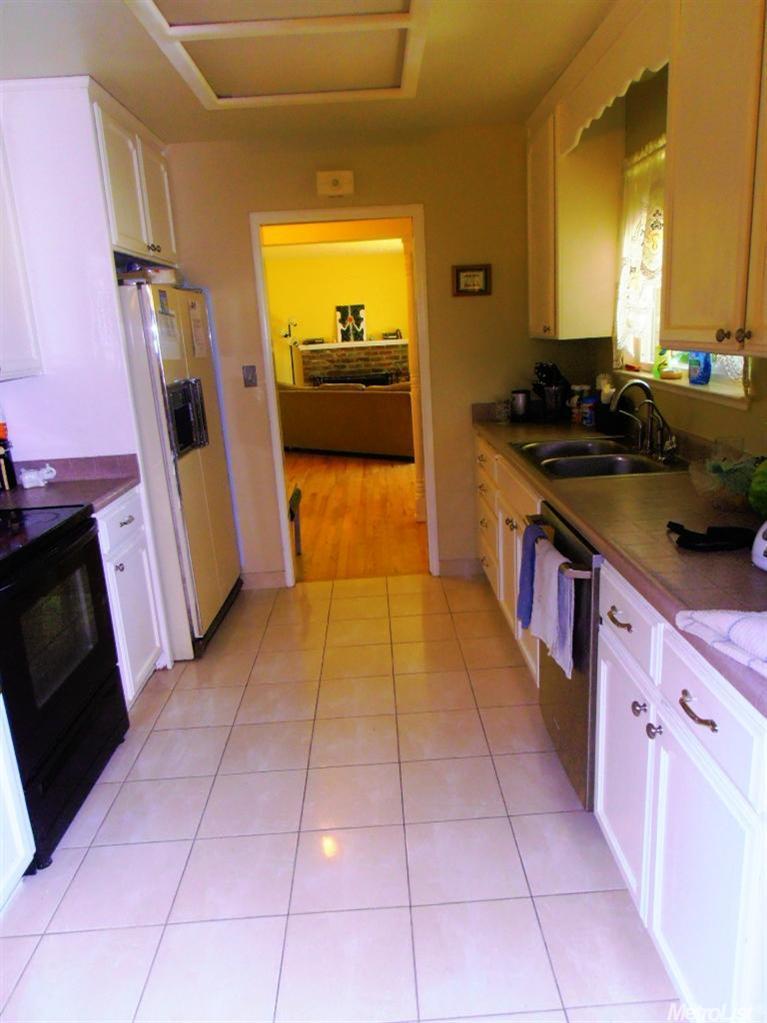 10095 E Louise Ave, Manteca, CA 95336 photo 4