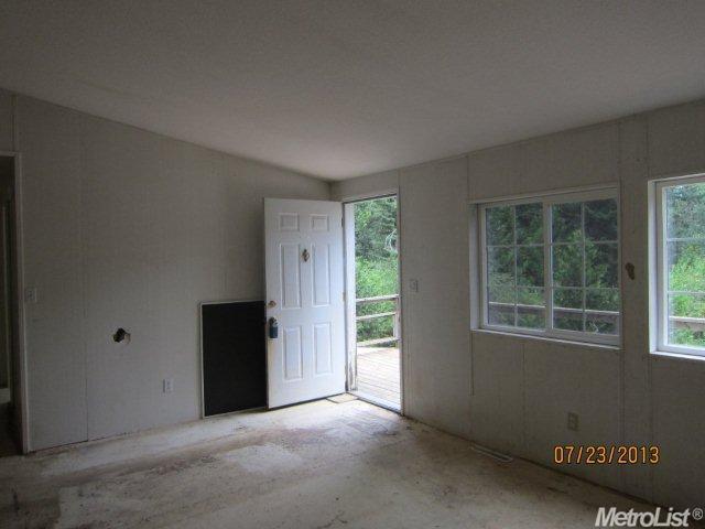 6365 Pine St, Pollock Pines, CA 95726 photo 4
