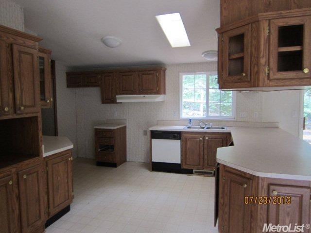 6365 Pine St, Pollock Pines, CA 95726 photo 5