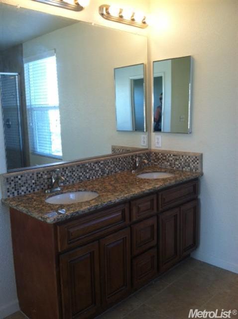 2265 Toscano Dr, Manteca, CA 95337 photo 8