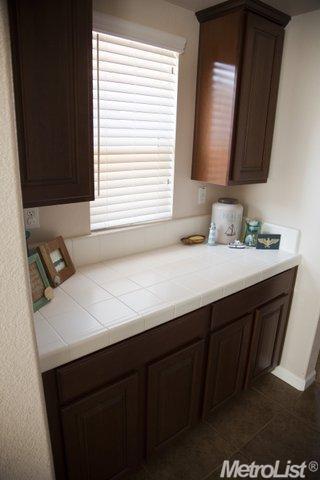 906 Campfire Cir, Rocklin, CA 95765 photo 9