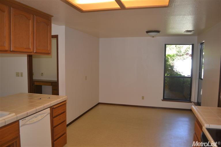 422 Schmeiser Ave, Davis, CA 95618 photo 6