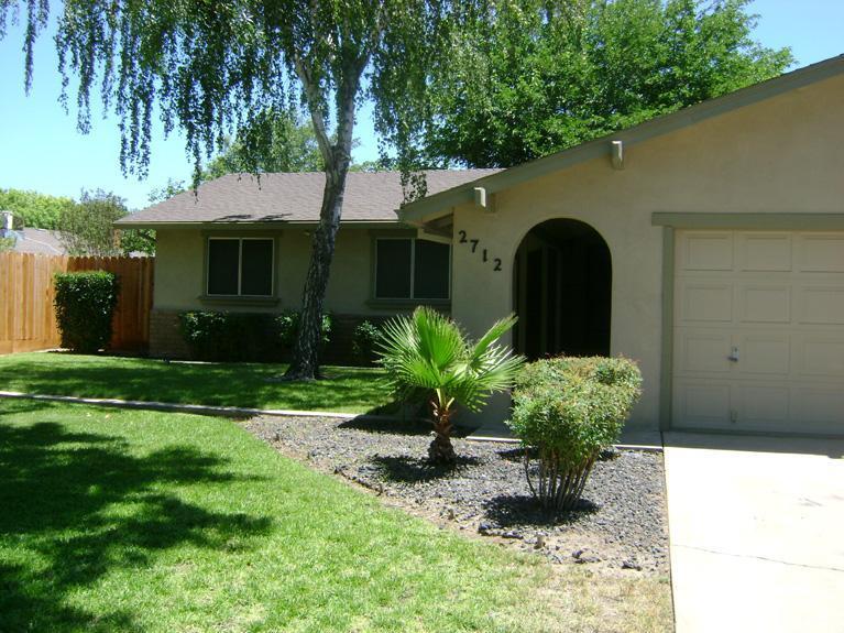 2712 Jennifer Dr, Modesto, CA 95350 photo 2