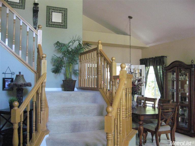 101 Mchugh Ct, Folsom, CA 95630 photo 2