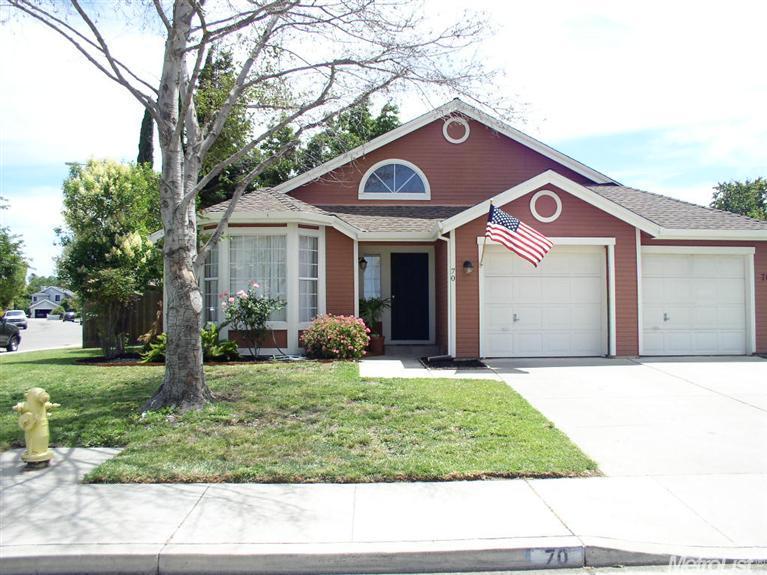 70 S Hickory Ave, Tracy, CA 95376 photo 1