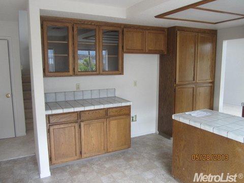 1136 Clover Pl, Manteca, CA 95337 photo 7